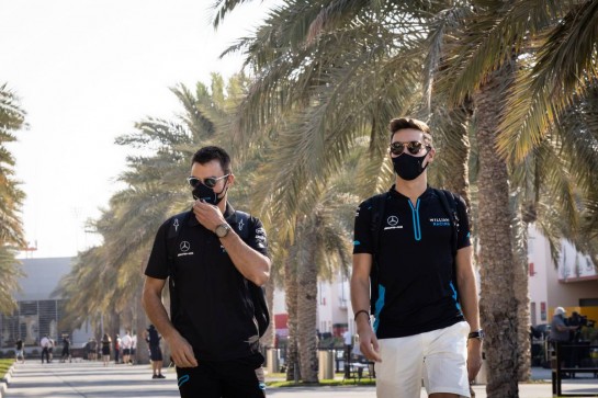 George Russell (GBR) Williams Racing with Aleix Casanovas, Williams Racing Trainer.
26.11.2020. Formula 1 World Championship, Rd 15, Bahrain Grand Prix, Sakhir, Bahrain, Preparation Day.
- www.xpbimages.com, EMail: requests@xpbimages.com © Copyright: Bearne / XPB Images