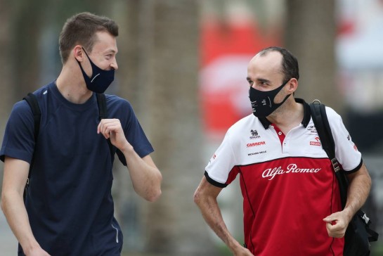 (L to R): Daniil Kvyat (RUS) AlphaTauri with Robert Kubica (POL) Alfa Romeo Racing Reserve Driver.
27.11.2020. Formula 1 World Championship, Rd 15, Bahrain Grand Prix, Sakhir, Bahrain, Practice Day
- www.xpbimages.com, EMail: requests@xpbimages.com &copy; Copyright: Charniaux / XPB Images