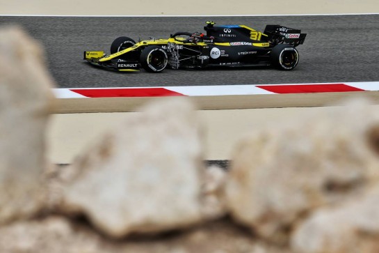 Esteban Ocon (FRA) Renault F1 Team RS20.
27.11.2020. Formula 1 World Championship, Rd 15, Bahrain Grand Prix, Sakhir, Bahrain, Practice Day
- www.xpbimages.com, EMail: requests@xpbimages.com &copy; Copyright: Moy / XPB Images