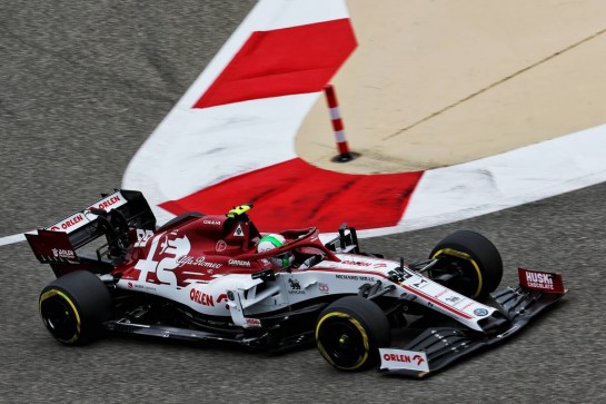 Antonio Giovinazzi (ITA) Alfa Romeo Racing C39.
27.11.2020. Formula 1 World Championship, Rd 15, Bahrain Grand Prix, Sakhir, Bahrain, Practice Day
- www.xpbimages.com, EMail: requests@xpbimages.com &copy; Copyright: Batchelor / XPB Images