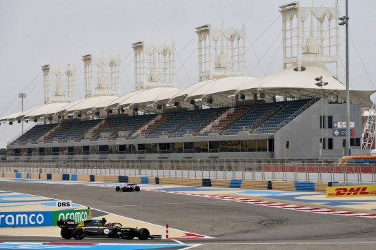 Esteban Ocon (FRA) Renault F1 Team RS20.
27.11.2020. Formula 1 World Championship, Rd 15, Bahrain Grand Prix, Sakhir, Bahrain, Practice Day
- www.xpbimages.com, EMail: requests@xpbimages.com &copy; Copyright: Batchelor / XPB Images