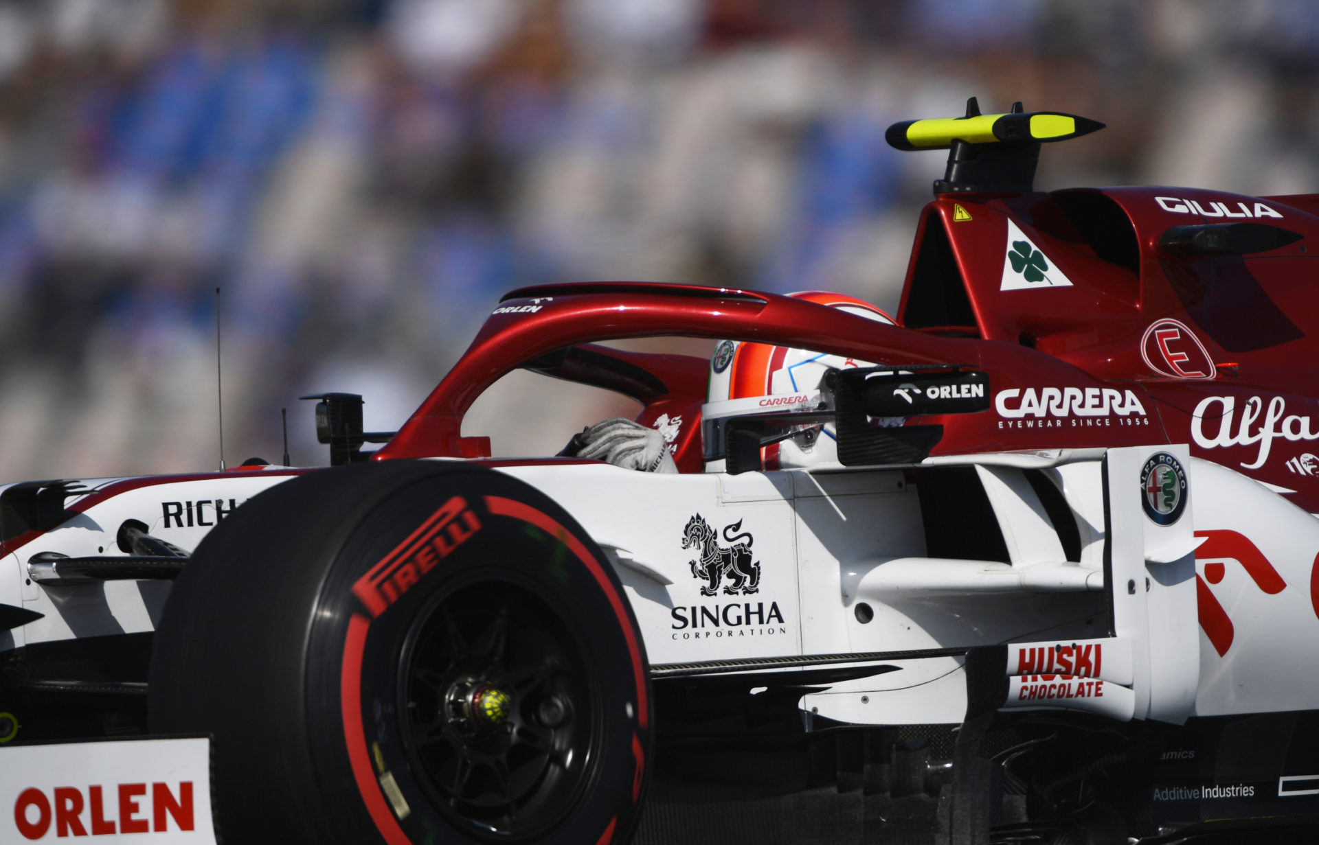 Radio communication is essential says Giovinazzi