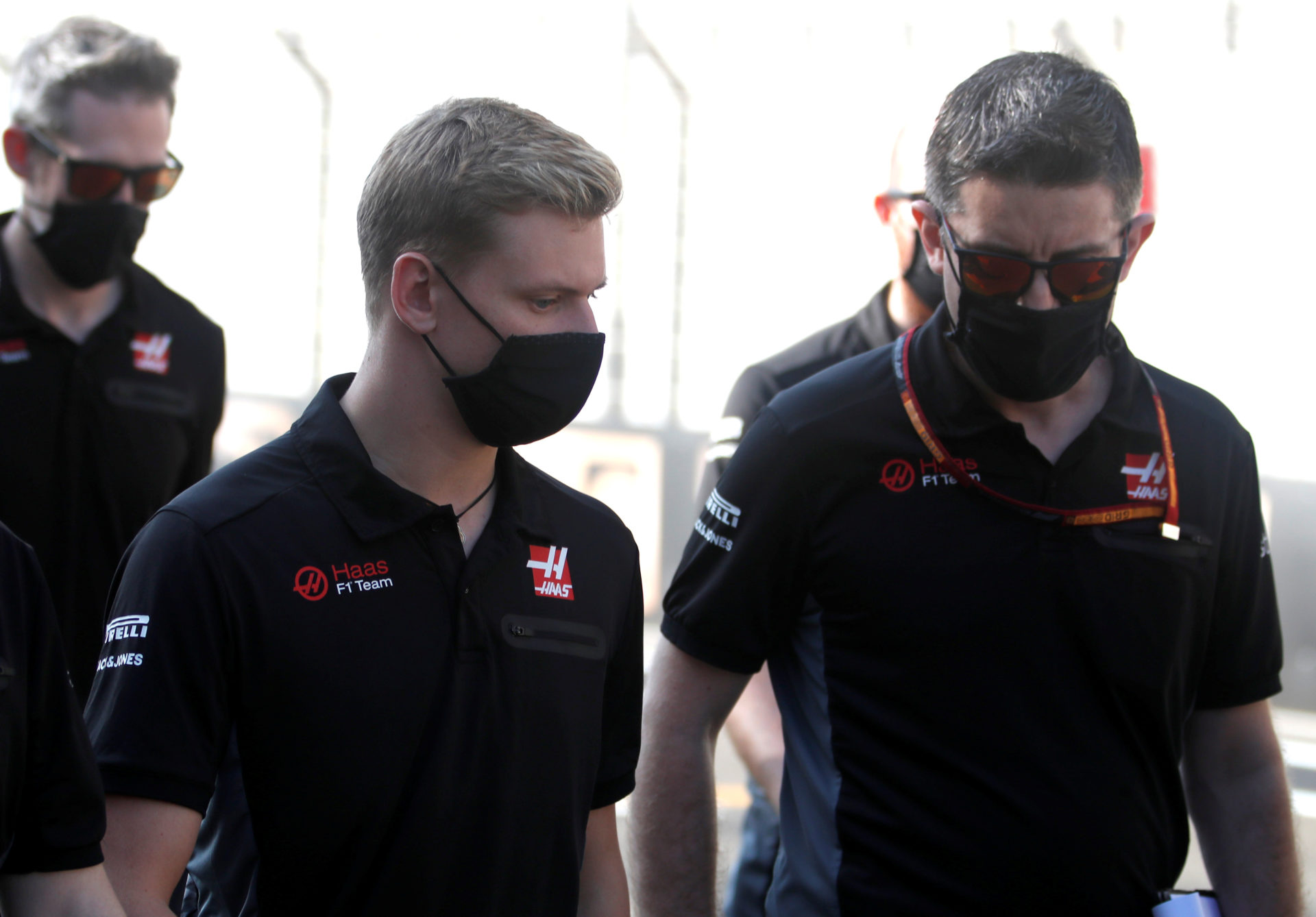 Mick Schumacher with his crew at Abu Dhabi
