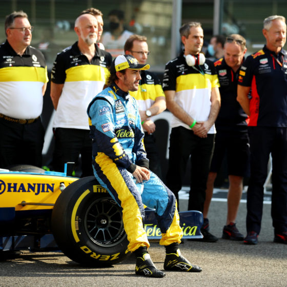 Renault: Fernando Alonso at a ‘Disadvantage’ Compared to F1 Rivals