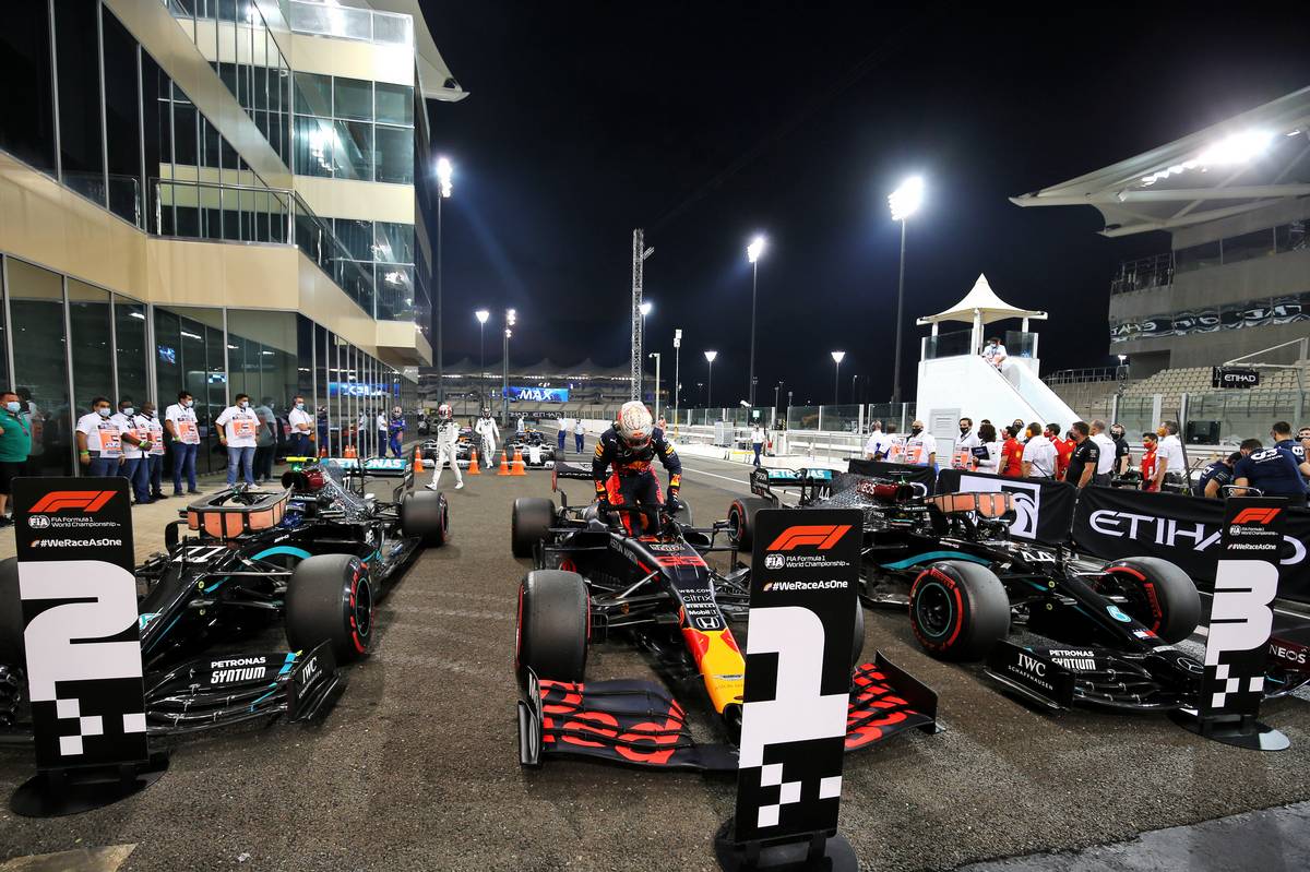 Max Verstappen (NLD) Red Bull Racing RB16 celebrates his pole position in qualifying parc ferme with Valtteri Bottas (FIN) Mercedes AMG F1 W11 (Left) and Lewis Hamilton (GBR) Mercedes AMG F1 W11 (Right).