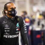 Hamilton return complicated by Abu Dhabi red tape
