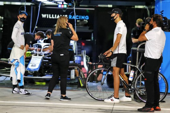 (L to R): Jack Aitken (GBR) / (KOR) Williams Racing with Sophie Ogg (GBR) Williams Racing Head of F1 Communications and George Russell (GBR) Mercedes AMG F1.
03.12.2020. Formula 1 World Championship, Rd 16, Sakhir Grand Prix, Sakhir, Bahrain, Preparation Day.
- www.xpbimages.com, EMail: requests@xpbimages.com © Copyright: Moy / XPB Images