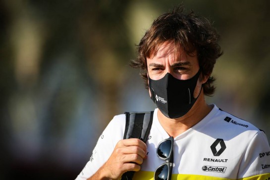 Fernando Alonso (ESP) Renault F1 Team.
04.12.2020. Formula 1 World Championship, Rd 16, Sakhir Grand Prix, Sakhir, Bahrain, Practice Day
- www.xpbimages.com, EMail: requests@xpbimages.com © Copyright: Charniaux / XPB Images