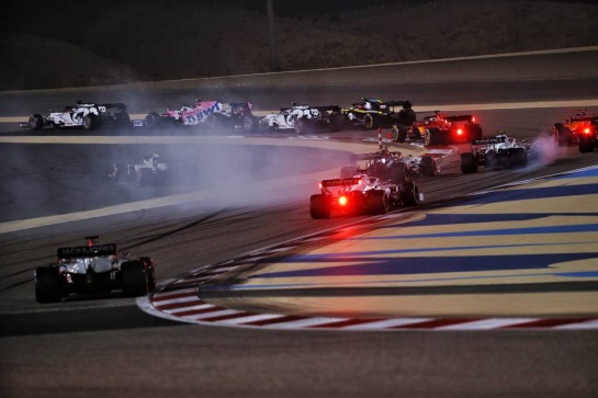 Daniil Kvyat (RUS) AlphaTauri AT01 at the start of the race.
06.12.2020. Formula 1 World Championship, Rd 16, Sakhir Grand Prix, Sakhir, Bahrain, Race Day.
- www.xpbimages.com, EMail: requests@xpbimages.com &copy; Copyright: Batchelor / XPB Images