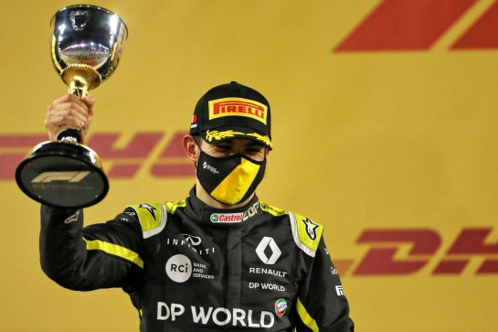 Esteban Ocon (FRA) Renault F1 Team celebrates his second position on the podium.
06.12.2020. Formula 1 World Championship, Rd 16, Sakhir Grand Prix, Sakhir, Bahrain, Race Day.
- www.xpbimages.com, EMail: requests@xpbimages.com &copy; Copyright: Charniaux / XPB Images