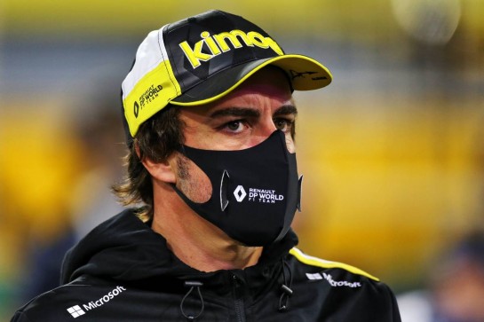 Fernando Alonso (ESP) Renault F1 Team on the grid.
06.12.2020. Formula 1 World Championship, Rd 16, Sakhir Grand Prix, Sakhir, Bahrain, Race Day.
- www.xpbimages.com, EMail: requests@xpbimages.com &copy; Copyright: Moy / XPB Images