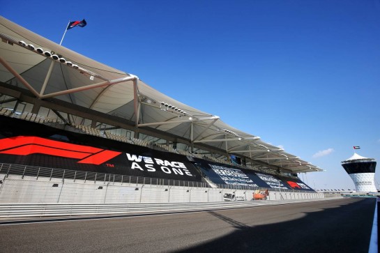 Circuit atmosphere - Start / Finish Straight grandstand.
10.12.2020. Formula 1 World Championship, Rd 17, Abu Dhabi Grand Prix, Yas Marina Circuit, Abu Dhabi, Preparation Day.
- www.xpbimages.com, EMail: requests@xpbimages.com © Copyright: Moy / XPB Images