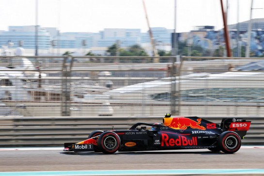Alexander Albon (THA) Red Bull Racing RB16.
12.12.2020. Formula 1 World Championship, Rd 17, Abu Dhabi Grand Prix, Yas Marina Circuit, Abu Dhabi, Qualifying Day.
- www.xpbimages.com, EMail: requests@xpbimages.com &copy; Copyright: Batchelor / XPB Images