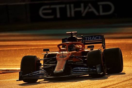 Carlos Sainz Jr (ESP) McLaren MCL35.
13.12.2020. Formula 1 World Championship, Rd 17, Abu Dhabi Grand Prix, Yas Marina Circuit, Abu Dhabi, Race Day.
- www.xpbimages.com, EMail: requests@xpbimages.com © Copyright: Moy / XPB Images