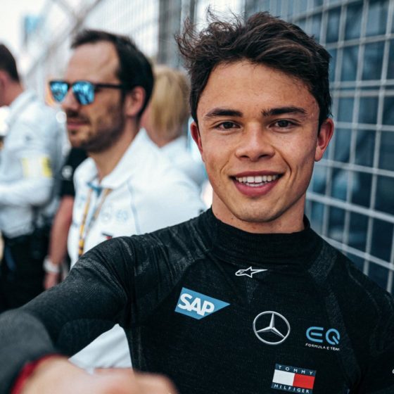 Vandoorne and de Vries to test for Mercedes in Abu Dhabi