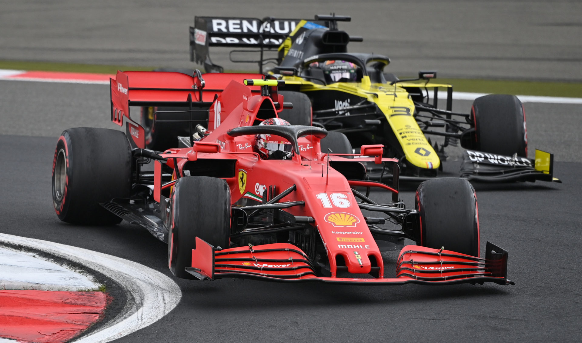 Daniel Ricciardo and Charles Leclerc do battle at the Eifel Grand Prix