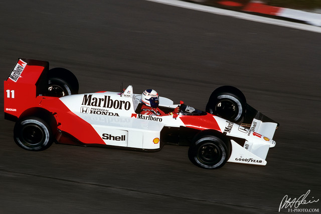 A salute to John Hogan – F1’s original Marlboro man