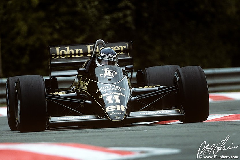 Former F1 driver Johnny Dumfries passes away at 62