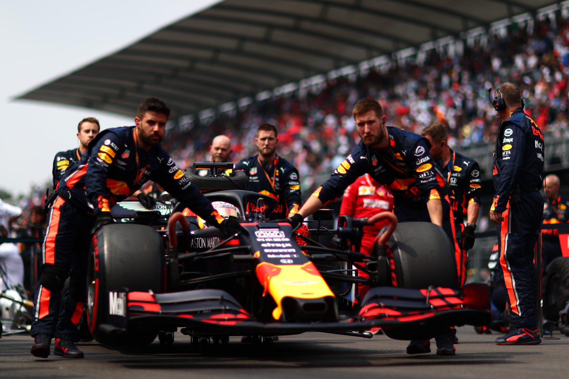 Red Bull prepares for the drive on the grid