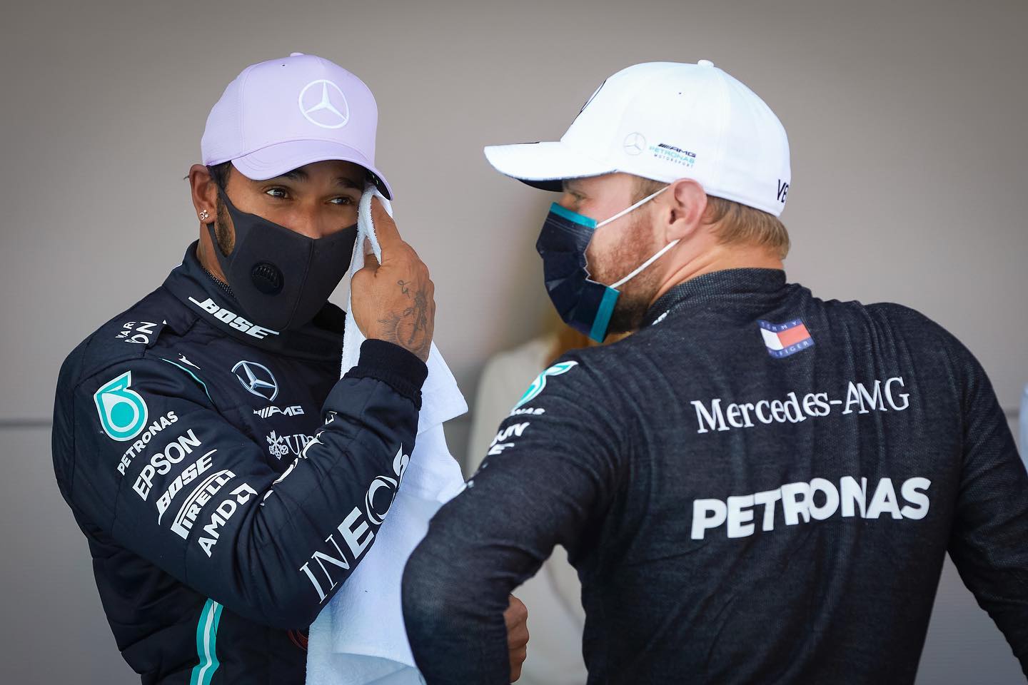 Mercedes ‘not flirting’ with other drivers ahead of contract talks