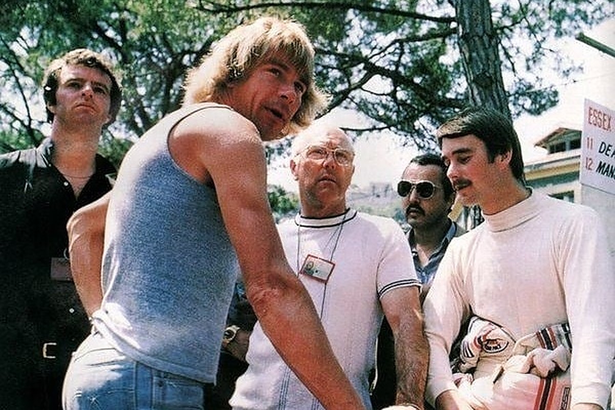 Legendary commentator Murray Walker passes away at 97