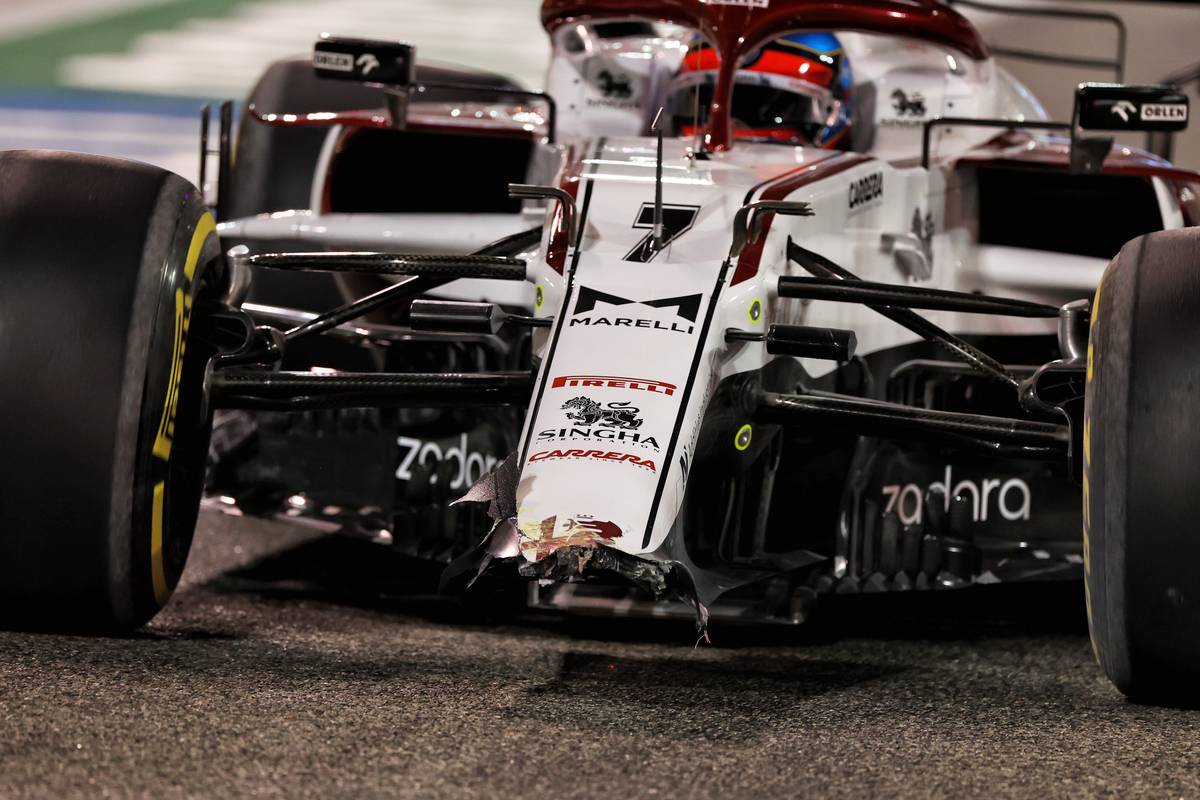Verstappen stays in charge for floodlit FP2 in Bahrain