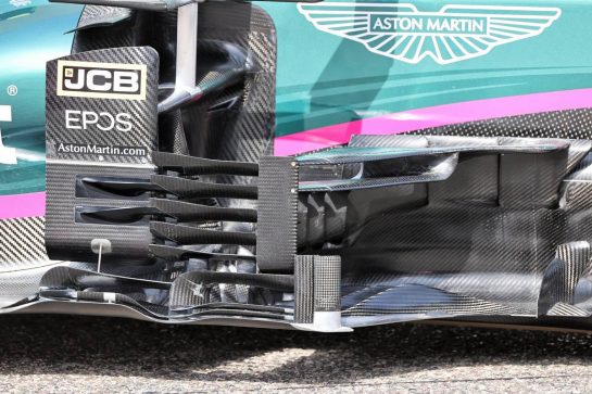 Aston Martin F1 Team AMR21 sidepod detail.
12.03.2021. Formula 1 Testing, Sakhir, Bahrain, Day One.
- www.xpbimages.com, EMail: requests@xpbimages.com &copy; Copyright: Moy / XPB Images