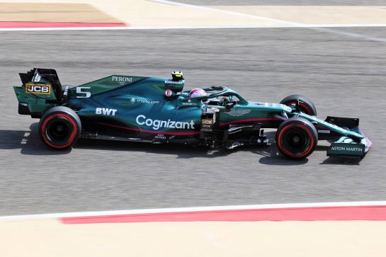 Sebastian Vettel (GER) Aston Martin F1 Team AMR21.
12.03.2021. Formula 1 Testing, Sakhir, Bahrain, Day One.
- www.xpbimages.com, EMail: requests@xpbimages.com &copy; Copyright: Charniaux / XPB Images