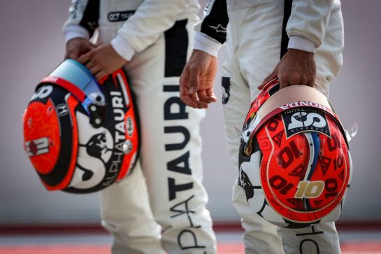 Pierre Gasly (FRA), AlphaTauri F1 and Yuki Tsunoda (JPN), Alpha Tauri 
12.03.2021. Formula 1 Testing, Sakhir, Bahrain, Day One.
- www.xpbimages.com, EMail: requests@xpbimages.com &copy; Copyright: Charniaux / XPB Images