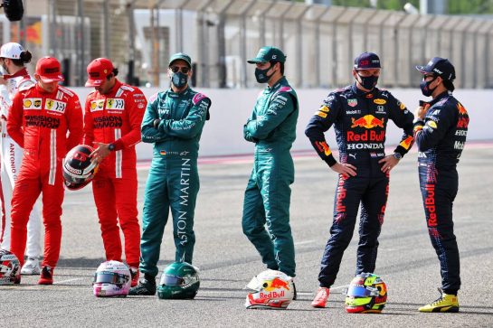 (L to R): Charles Leclerc (MON) Ferrari; Carlos Sainz Jr (ESP) Ferrari; Sebastian Vettel (GER) Aston Martin F1 Team; Lance Stroll (CDN) Aston Martin F1 Team; Max Verstappen (NLD) Red Bull Racing; Sergio Perez (MEX) Red Bull Racing.
12.03.2021. Formula 1 Testing, Sakhir, Bahrain, Day One.
- www.xpbimages.com, EMail: requests@xpbimages.com &copy; Copyright: Batchelor / XPB Images