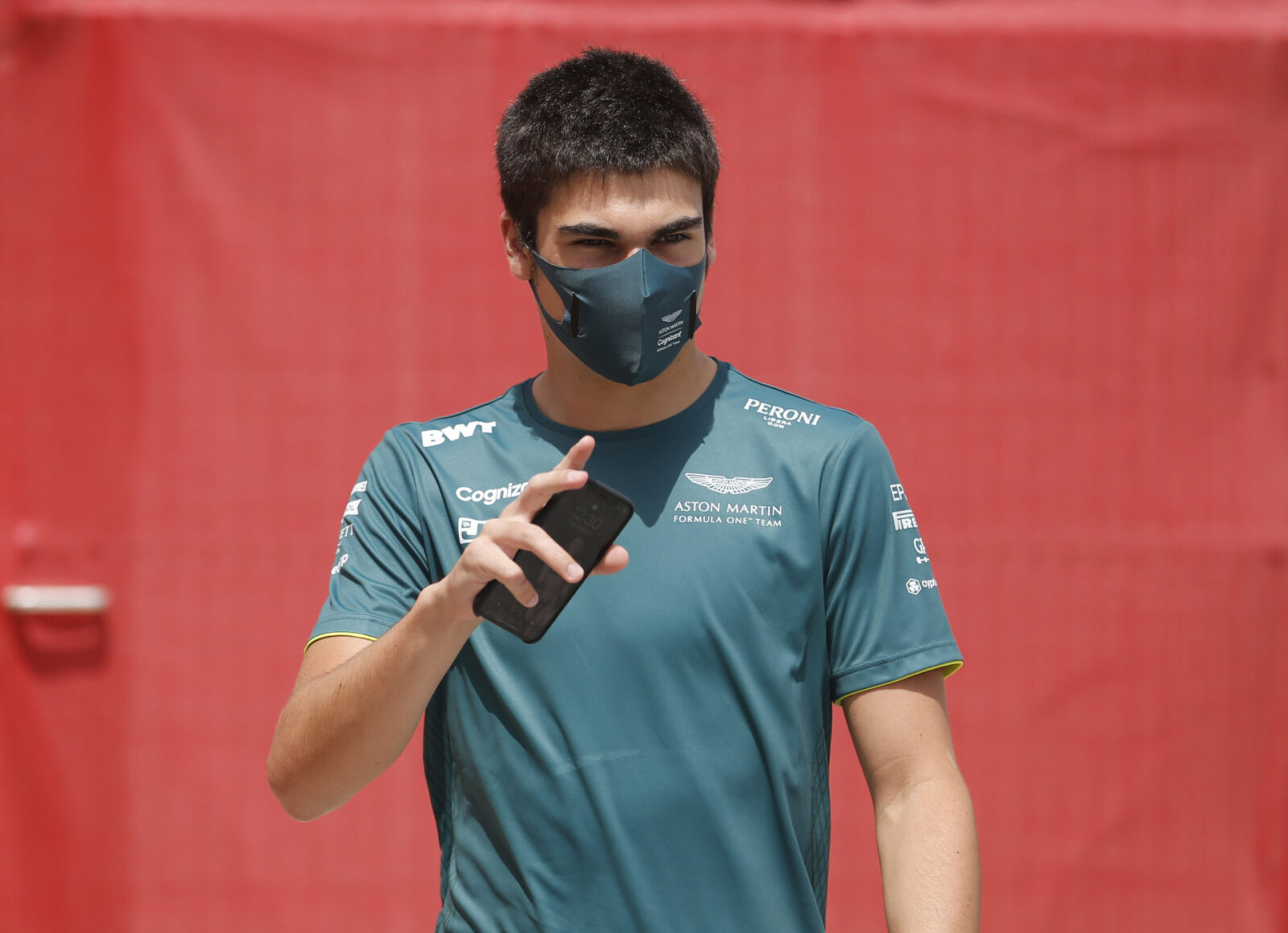 How a Chance Reddit Encounter Led to Aston Martin Driver Lance Stroll’s F1 Helmet Design