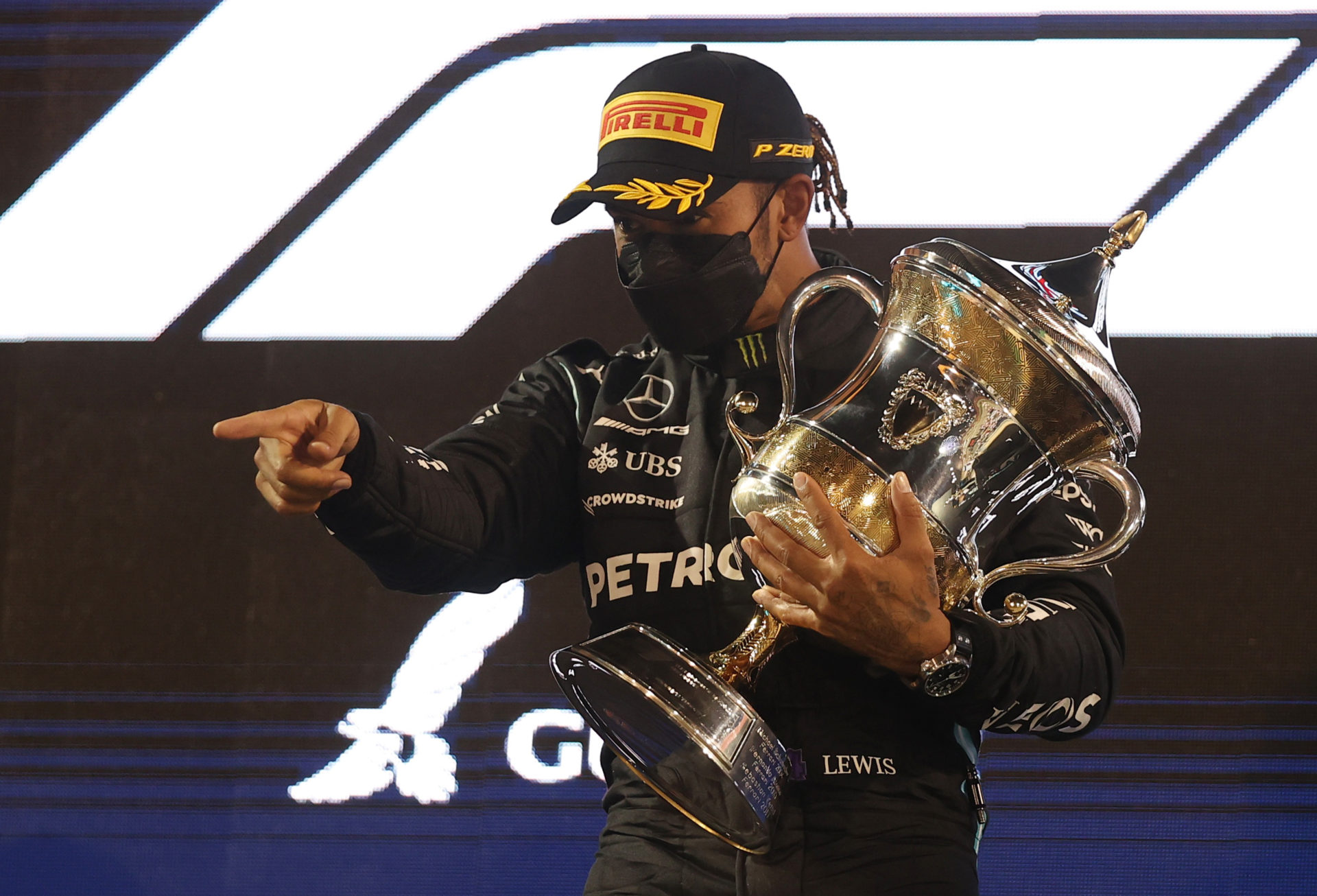 Mercedes F1 Pokes Fun at Lewis Hamilton’s Engineer, Pete Bonnington