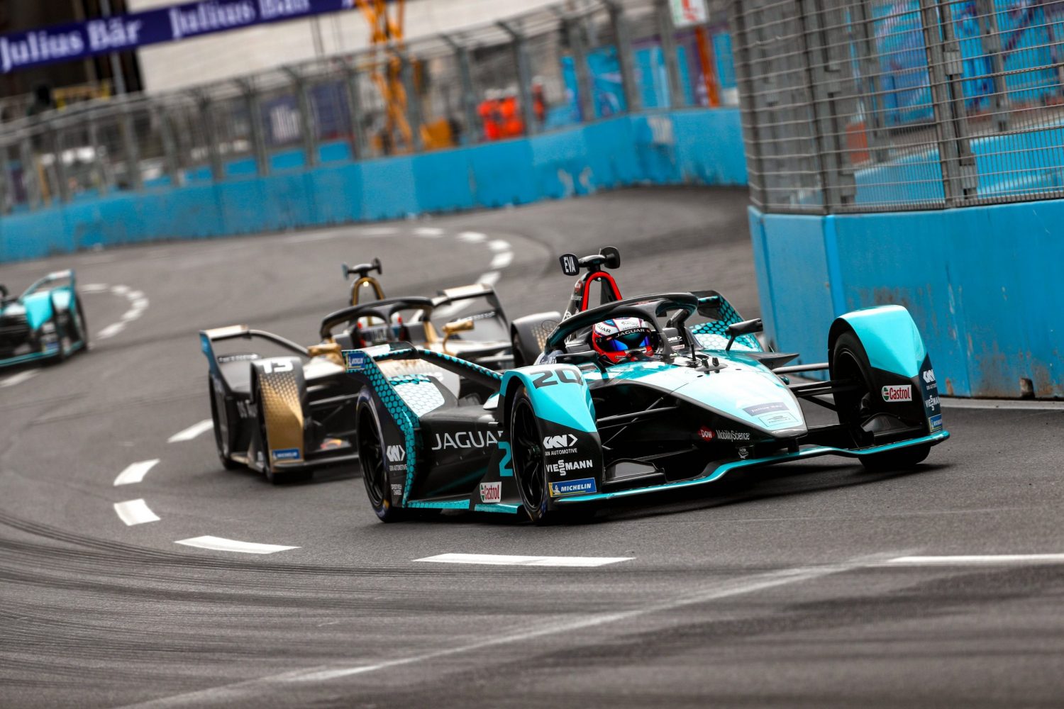 Vergne wins crash-marred first FE round in Rome