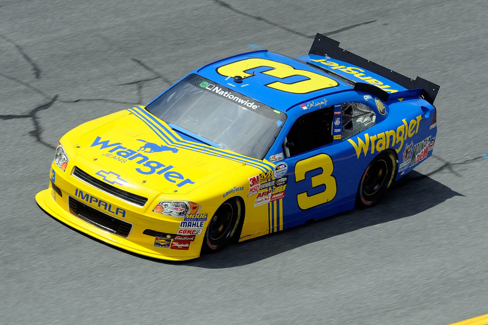 “Anxious to See What Kind of Test” – Dale Earnhardt Jr. on F1 Star Ricciardo’s Potential Test Drive of Dale Sr’s Car