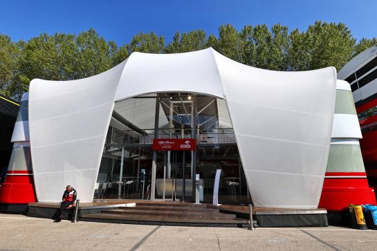 Alfa Romeo Racing motorhome in the paddock.
16.04.2021. Formula 1 World Championship, Rd 2, Emilia Romagna Grand Prix, Imola, Italy, Practice Day.
- www.xpbimages.com, EMail: requests@xpbimages.com &copy; Copyright: Moy / XPB Images