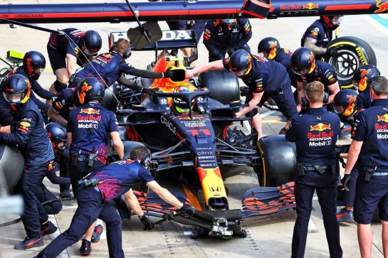 Sergio Perez (MEX) Red Bull Racing RB16B.
16.04.2021. Formula 1 World Championship, Rd 2, Emilia Romagna Grand Prix, Imola, Italy, Practice Day.
- www.xpbimages.com, EMail: requests@xpbimages.com © Copyright: Moy / XPB Images