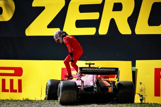 Charles Leclerc (MON) Ferrari SF-21 crashed in the second practice session.
16.04.2021. Formula 1 World Championship, Rd 2, Emilia Romagna Grand Prix, Imola, Italy, Practice Day.
- www.xpbimages.com, EMail: requests@xpbimages.com © Copyright: Coster / XPB Images