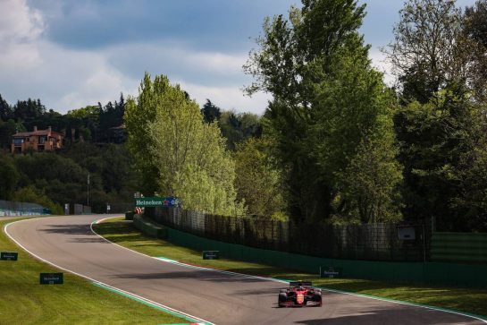 Carlos Sainz Jr (ESP), Scuderia Ferrari
16.04.2021. Formula 1 World Championship, Rd 2, Emilia Romagna Grand Prix, Imola, Italy, Practice Day.
- www.xpbimages.com, EMail: requests@xpbimages.com © Copyright: Charniaux / XPB Images