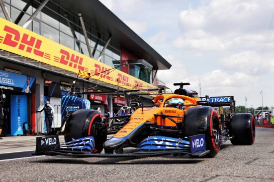 Daniel Ricciardo (AUS) McLaren MCL35M.
17.04.2021. Formula 1 World Championship, Rd 2, Emilia Romagna Grand Prix, Imola, Italy, Qualifying Day.
- www.xpbimages.com, EMail: requests@xpbimages.com © Copyright: Bearne / XPB Images