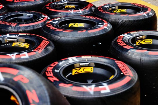 Alpine F1 Team - Pirelli tyres.
17.04.2021. Formula 1 World Championship, Rd 2, Emilia Romagna Grand Prix, Imola, Italy, Qualifying Day.
- www.xpbimages.com, EMail: requests@xpbimages.com © Copyright: Moy / XPB Images