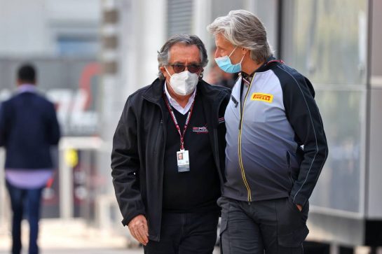 (L to R): Giancarlo Minardi (ITA) with Max Damiani (ITA) Pirelli F1 Chief Engineer Co-ordinator.
18.04.2021. Formula 1 World Championship, Rd 2, Emilia Romagna Grand Prix, Imola, Italy, Race Day.
- www.xpbimages.com, EMail: requests@xpbimages.com &copy; Copyright: Moy / XPB Images