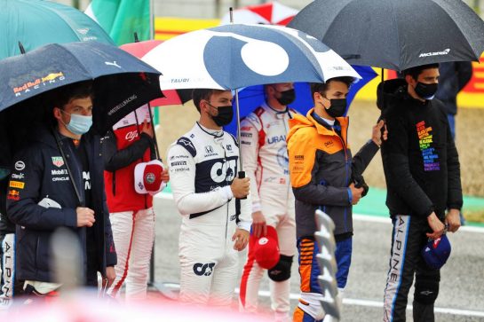 Pierre Gasly (FRA) AlphaTauri on the grid.
18.04.2021. Formula 1 World Championship, Rd 2, Emilia Romagna Grand Prix, Imola, Italy, Race Day.
- www.xpbimages.com, EMail: requests@xpbimages.com &copy; Copyright: Bearne / XPB Images