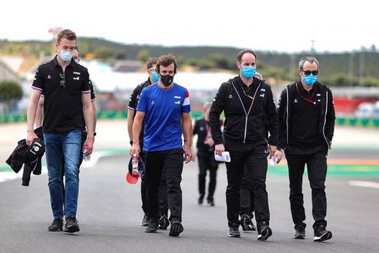 (L to R): Daniil Kvyat (RUS) Alpine F1 Team Reserve Driver and Fernando Alonso (ESP) Alpine F1 Team walks the circuit with the team.
29.04.2021. Formula 1 World Championship, Rd 3, Portuguese Grand Prix, Portimao, Portugal, Preparation Day.
- www.xpbimages.com, EMail: requests@xpbimages.com © Copyright: Charniaux / XPB Images