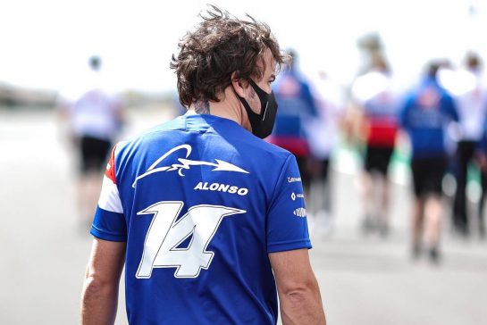 Fernando Alonso (ESP) Alpine F1 Team walks the circuit with the team.
29.04.2021. Formula 1 World Championship, Rd 3, Portuguese Grand Prix, Portimao, Portugal, Preparation Day.
- www.xpbimages.com, EMail: requests@xpbimages.com &copy; Copyright: Charniaux / XPB Images