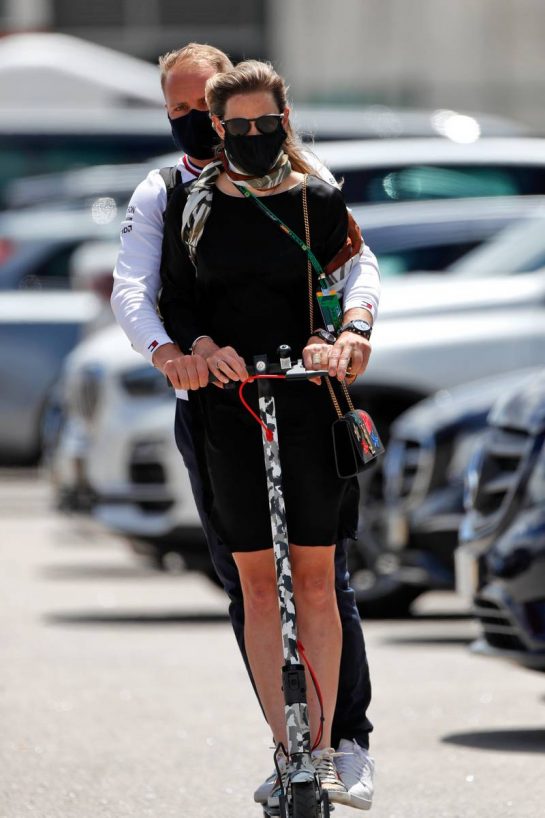 Valtteri Bottas (FIN) Mercedes AMG F1 with his girlfriend Tiffany Cromwell (AUS) Professional Cyclist.
29.04.2021. Formula 1 World Championship, Rd 3, Portuguese Grand Prix, Portimao, Portugal, Preparation Day.
- www.xpbimages.com, EMail: requests@xpbimages.com © Copyright: Staley / XPB Images