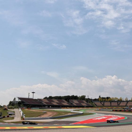 Hamilton and Bottas end Friday quickest in Barcelona