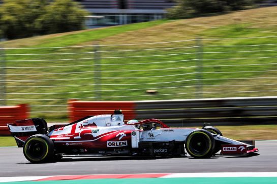 Antonio Giovinazzi (ITA) Alfa Romeo Racing C41.
30.04.2021. Formula 1 World Championship, Rd 3, Portuguese Grand Prix, Portimao, Portugal, Practice Day.
- www.xpbimages.com, EMail: requests@xpbimages.com © Copyright: Batchelor / XPB Images