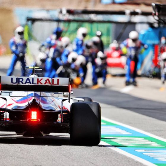 Schumacher sorry pit stop scare ‘put team in danger’