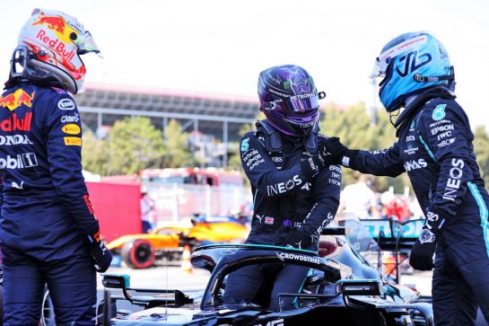 Lewis Hamilton (GBR) Mercedes AMG F1 W12 (Centre) celebrates his 100th pole position in qualifying parc ferme with team mate Valtteri Bottas (FIN) Mercedes AMG F1 (Right) and Max Verstappen (NLD) Red Bull Racing (Left).
08.05.2021. Formula 1 World Championship, Rd 4, Spanish Grand Prix, Barcelona, Spain, Qualifying Day.
- www.xpbimages.com, EMail: requests@xpbimages.com © Copyright: Batchelor / XPB Images