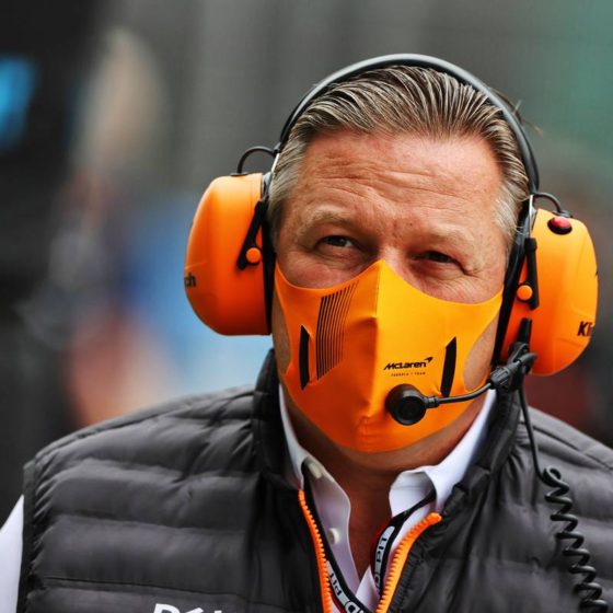 McLaren ready to profit from looming Hamilton-Verstappen clash